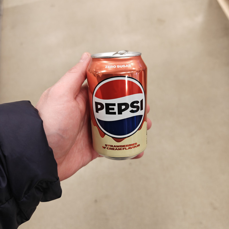 Pepsi Zero Sugar Strawberries ‘N’ Cream, 24 stk – Limited Edition